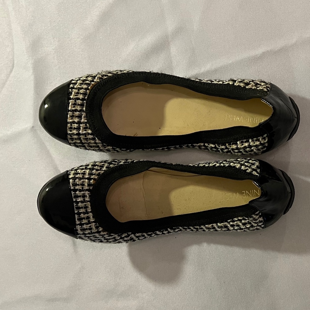 Nine West Flats — Black and White — 9M